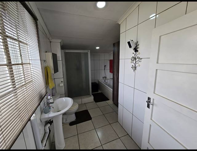 2HA FARM FOR SALE IN MANTEVREDE